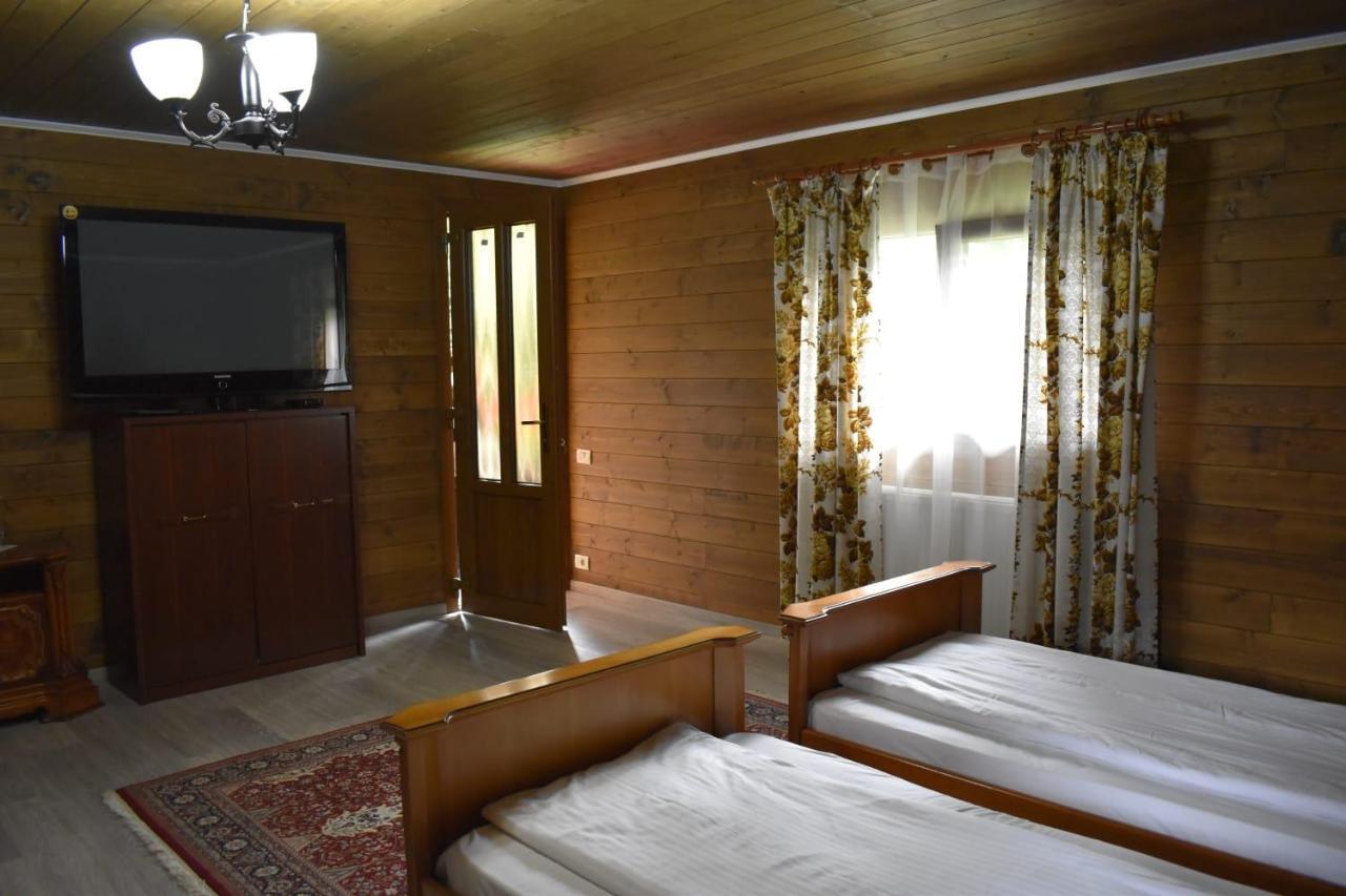 Pensiunea Perla Maramuresului Borşa Buitenkant foto